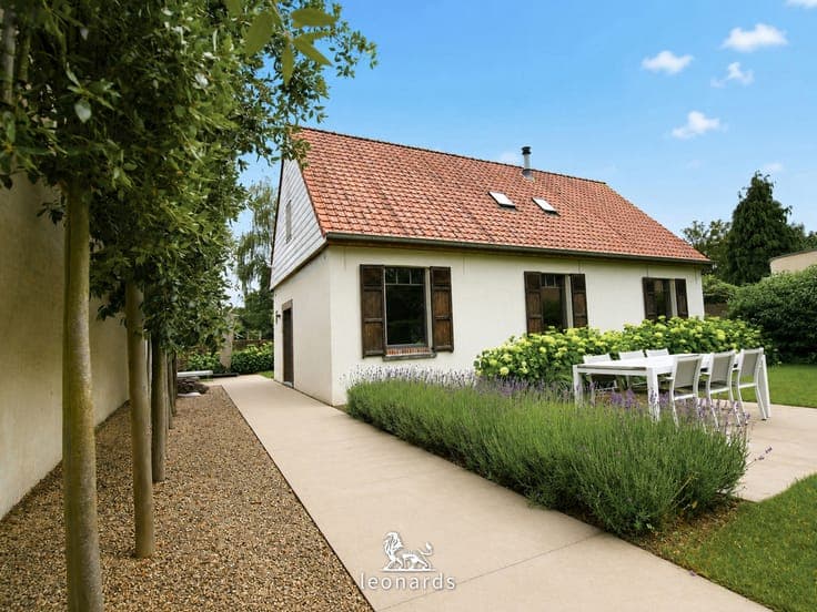Charming renovated home with beautiful garden in Laarne