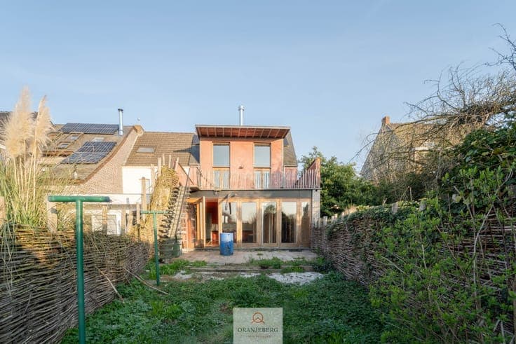Woning te Merelbeke op uitstekende ligging!
