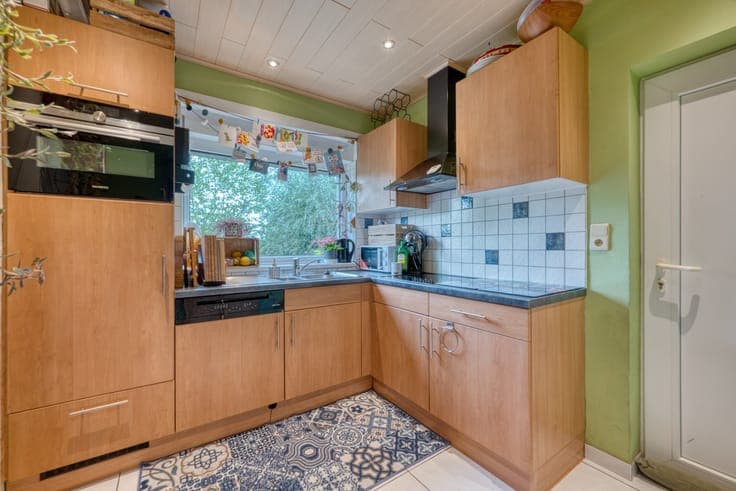 Goed gelegen, instapklare woning met 3 slaapkamers, carpo...