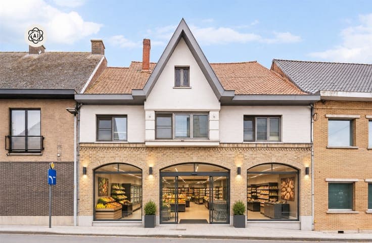 Commercial property with numerous business opportunities