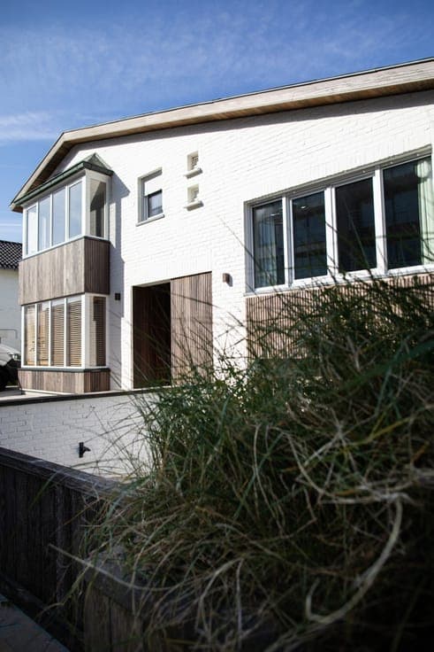 Detached villa with a unique character in the quiet Stran...
