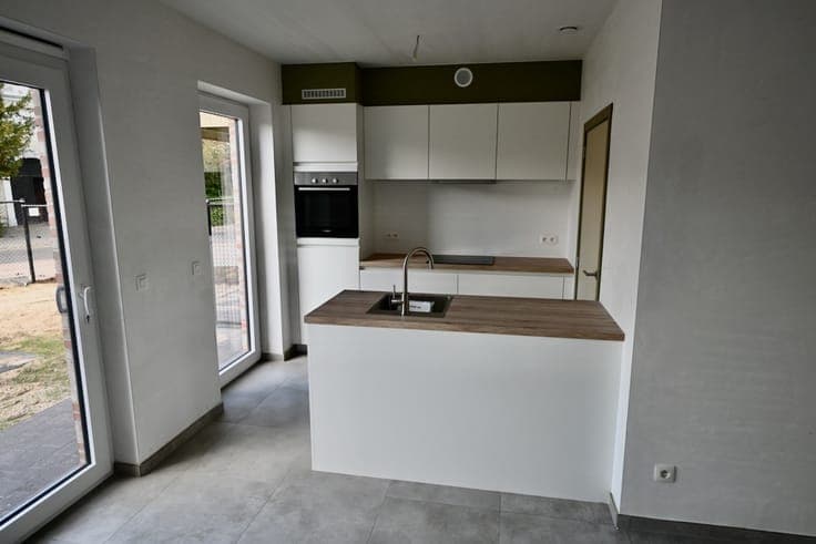 Nieuwbouwwoning in centrum Broechem met 3 slaapkamers !