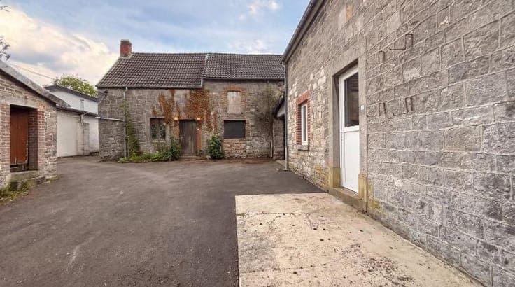 House in Tinlot