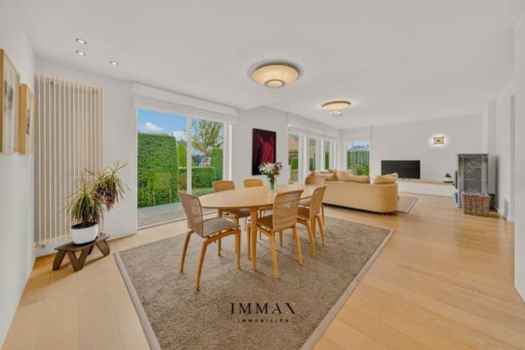 Exclusive living with swimming pool, surrounded by greenery