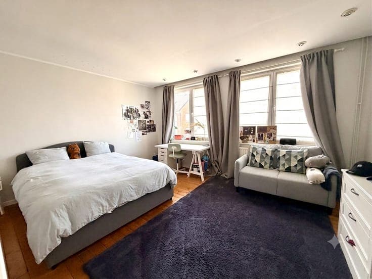 A deux pas de la place Communale, Maison 4 ch, renovée