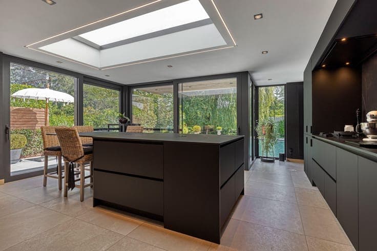 Surprising green gem near the center of Overmere