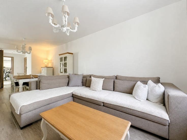House in Enghien