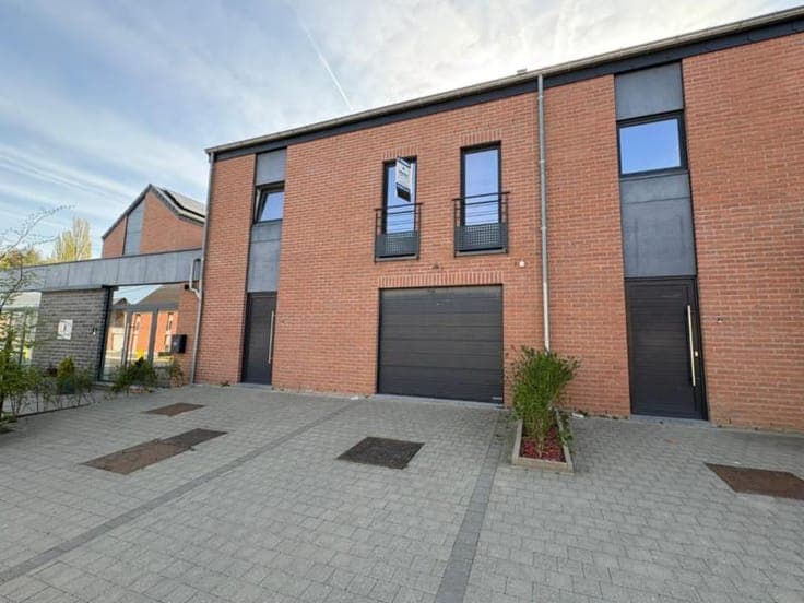 House in Tinlot