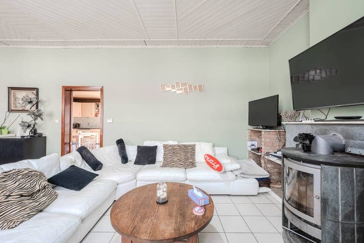 6-bedroom house with wellness facilities in Oudenburg