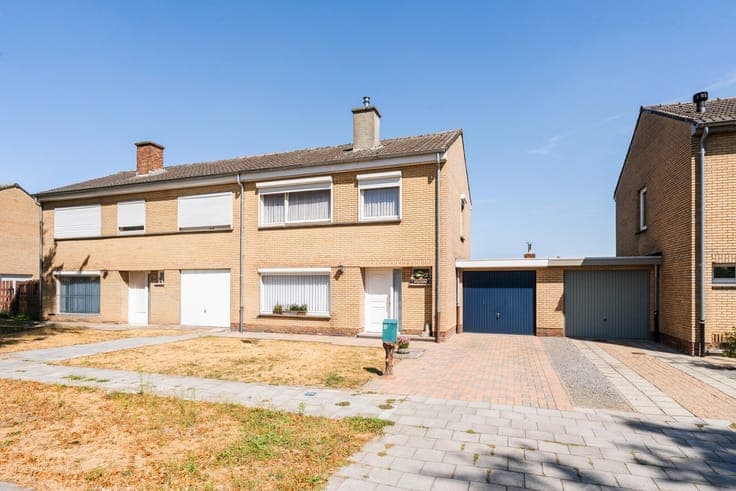 Verzorgde woning met 3 slpk, tuin en garage op een toplig...