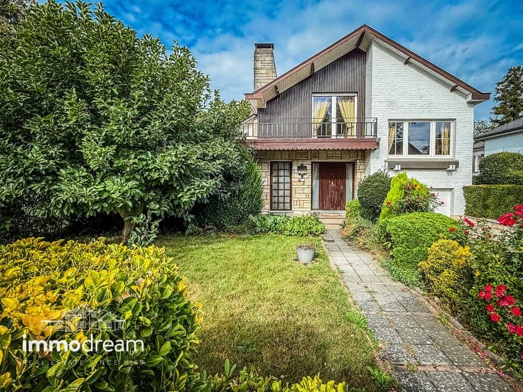 House in Waterloo