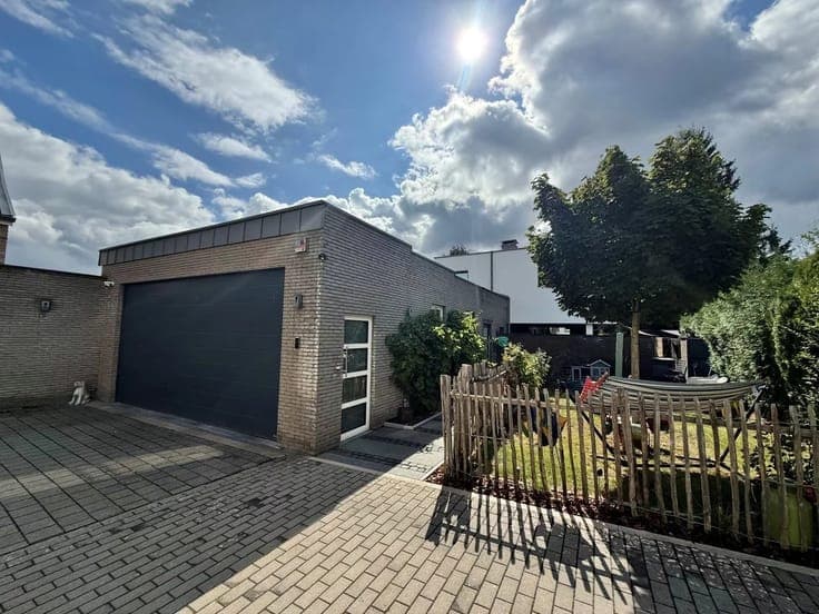 Sale - House Eupen - 620,000 €