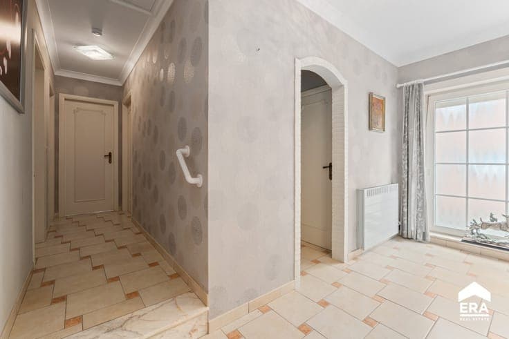 For sale: detached home in green Linter