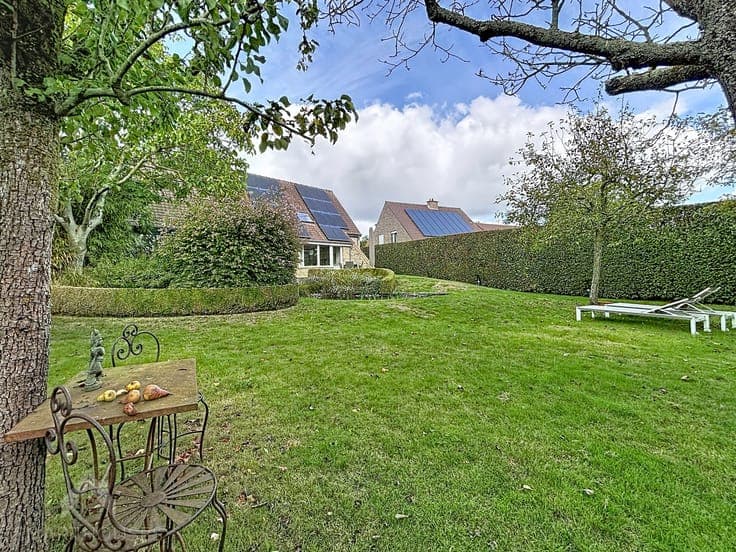 Characterful villa in a prime location in Marke
