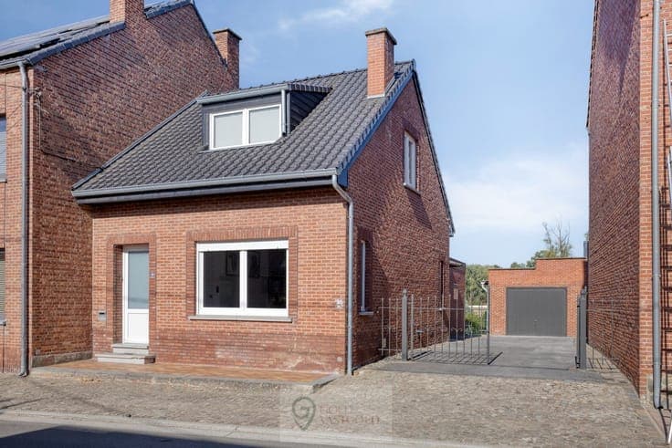 Instapklare woning met ruime tuin en garage in Aalst (Sin...