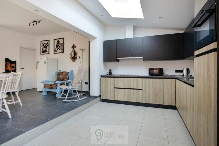 Instapklare woning met ruime tuin en garage in Aalst (Sin...