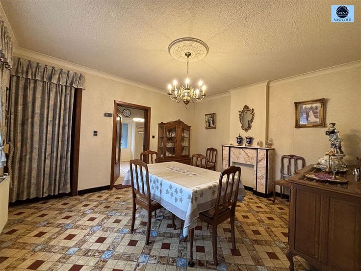 SOLID CHARMING HOME WITH 3 ROOMS AND SHED