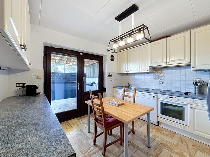 Detached house in Hogne - 500 m² to develop