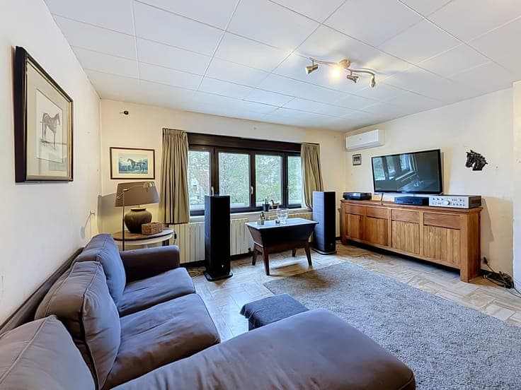 Detached house in Hogne - 500 m² to develop