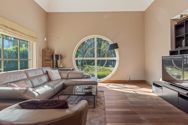 Spacious villa (413 m²) in prime location in Belsele