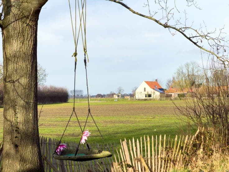 Vrijstaande woning op een idyllisch gelegen perceel bouwg...