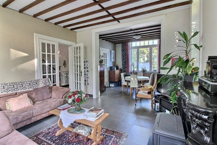 10 km from Huy, a stately home set on 47 ares