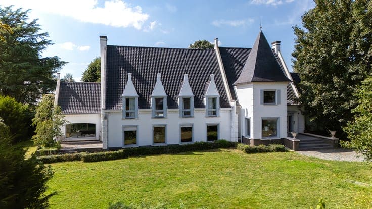 Vlieringenpark - Character villa with indoor pool
