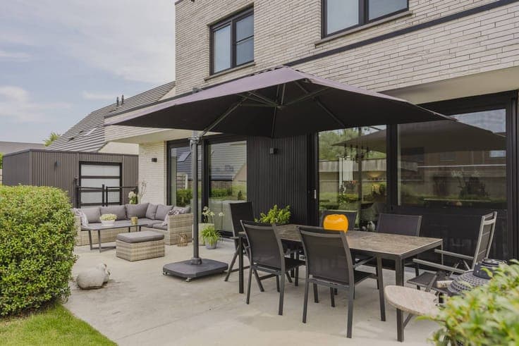 Exclusive, ready-to-move-in villa in a prime location in Roe