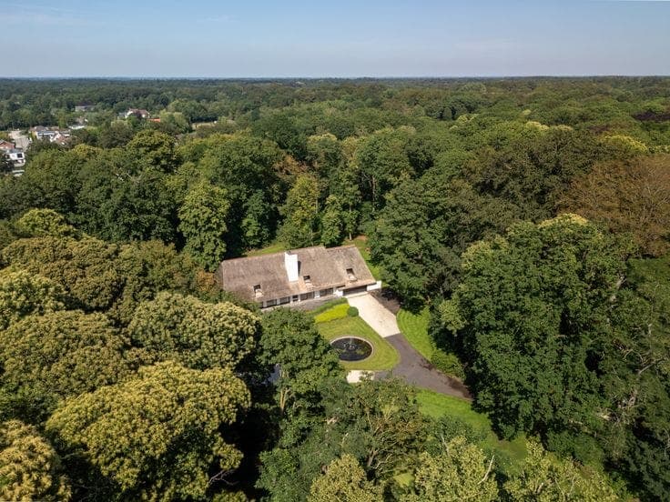 Unique property with exceptional potential