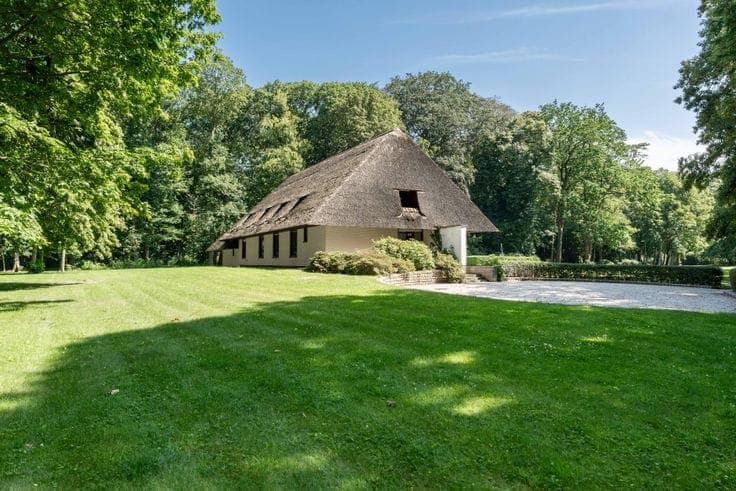 Unique property with exceptional potential