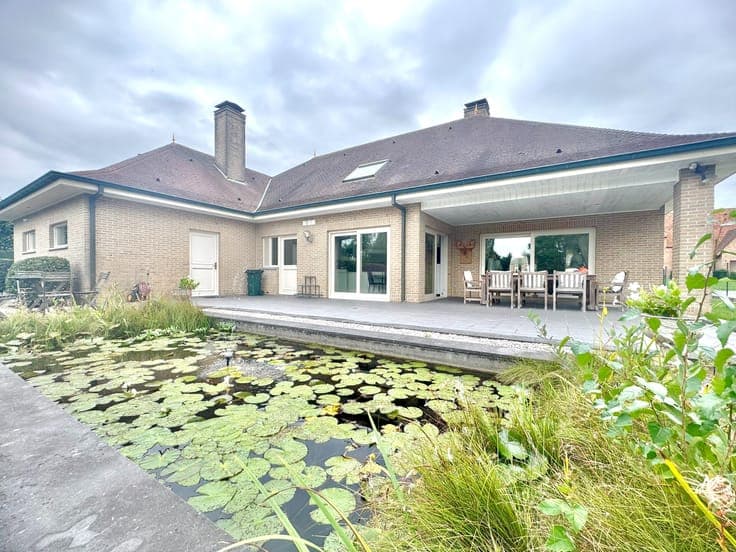 RUIME STATIGE VILLA | 1.828 M²