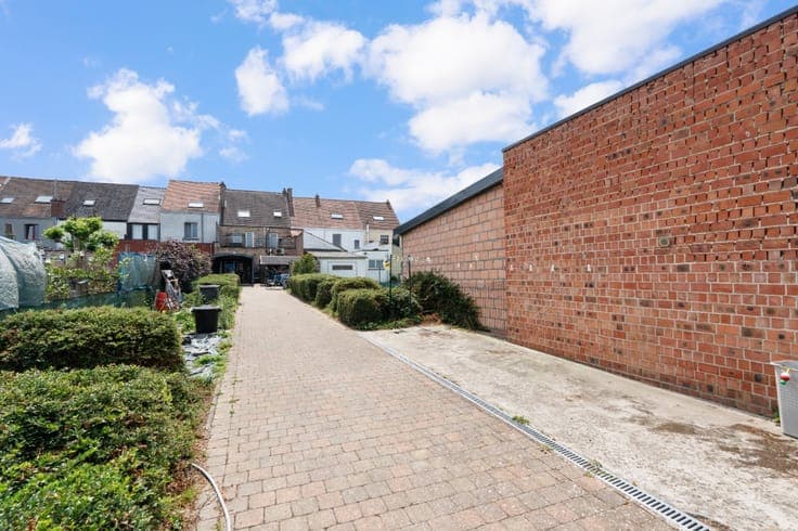 Two houses for sale near Grimbergen center