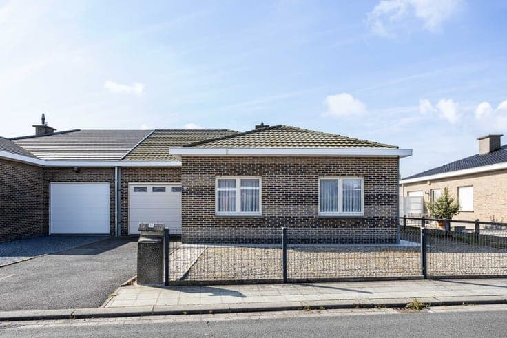 Cozy bungalow in Harelbeke (Stasegem)