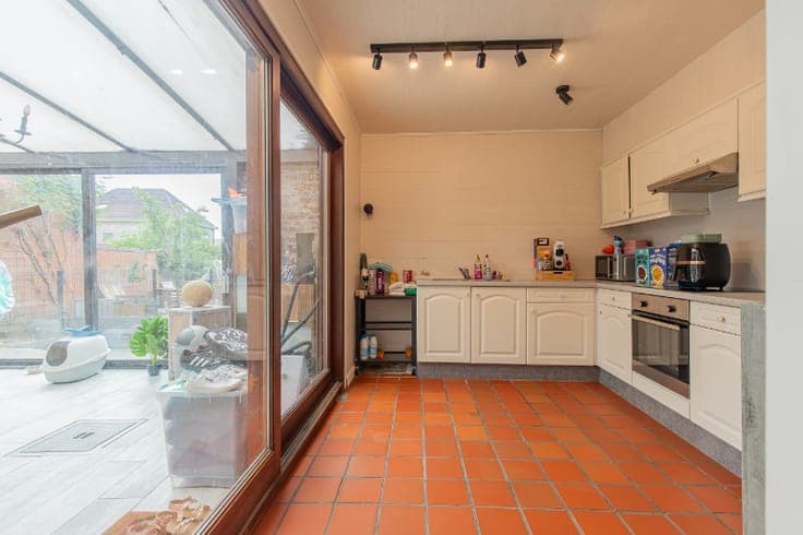 Ruime gezinswoning met 4 slaapkamers, garage en ruime tuin!