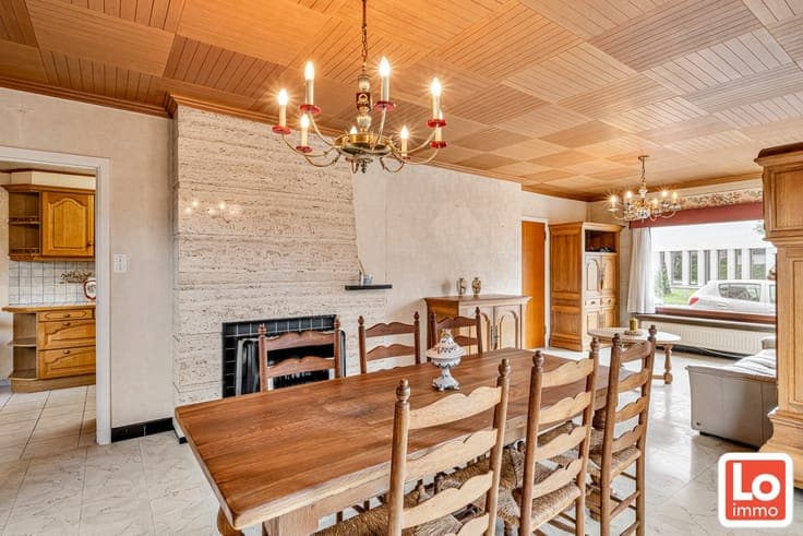 Ruime halfopen bebouwing met 3 slaapkamers, garage en zon...