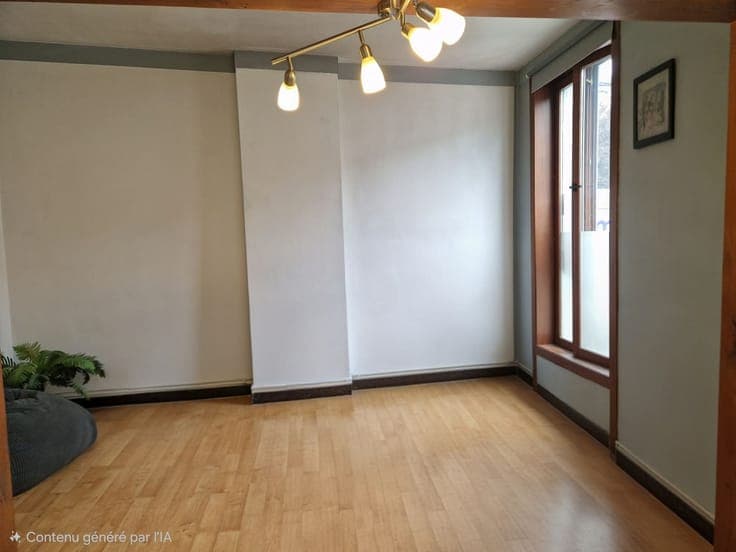 3-bedroom house with a multi-purpose ground floor and a cour