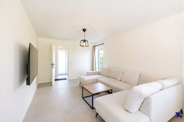 Move-in ready energy-efficient house with 4 bedrooms, garage