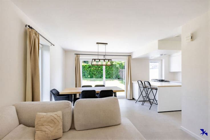Move-in ready energy-efficient house with 4 bedrooms, garage