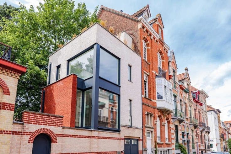 European Quarter: new house with rooftop terrace