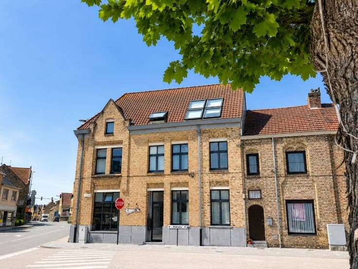 mooie opbrengsteigendom in hartje Diksmuide