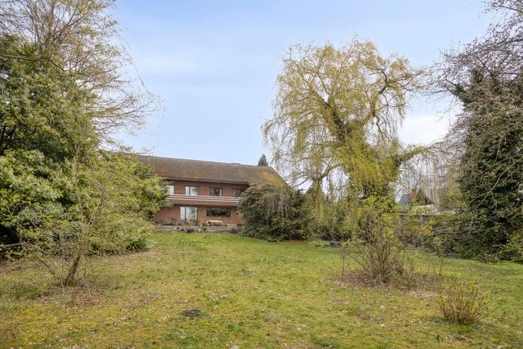 Character villa of 410 m² on 18a in Kaggevinne