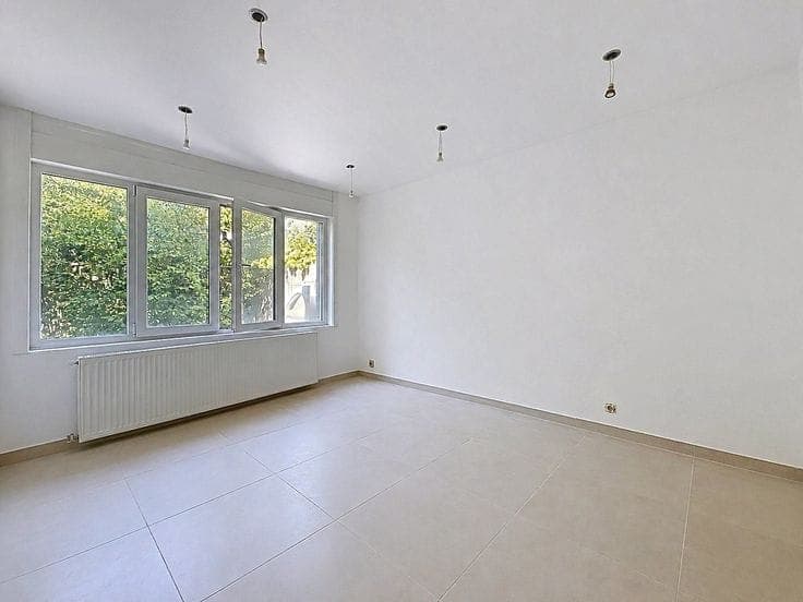 Investment property comprising 3 residential units