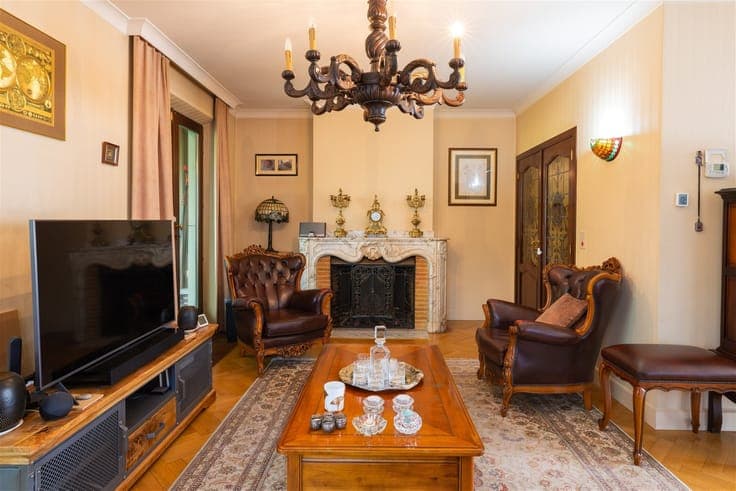 Magnificent three-gabled house in Grimbergen