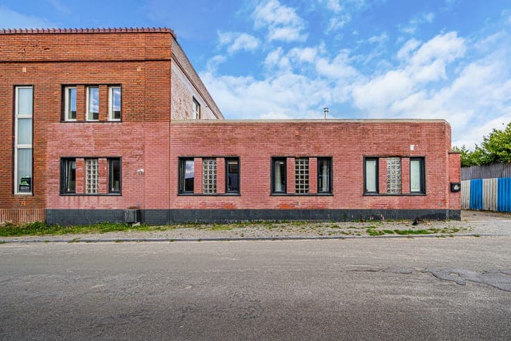 maison rénovée 3 chambres louée 850 € par mois.