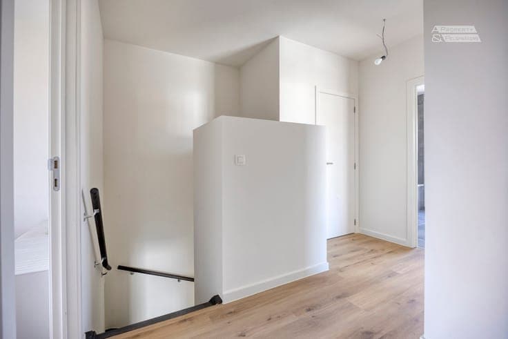 Discover this beautiful new-build home in a prime location.