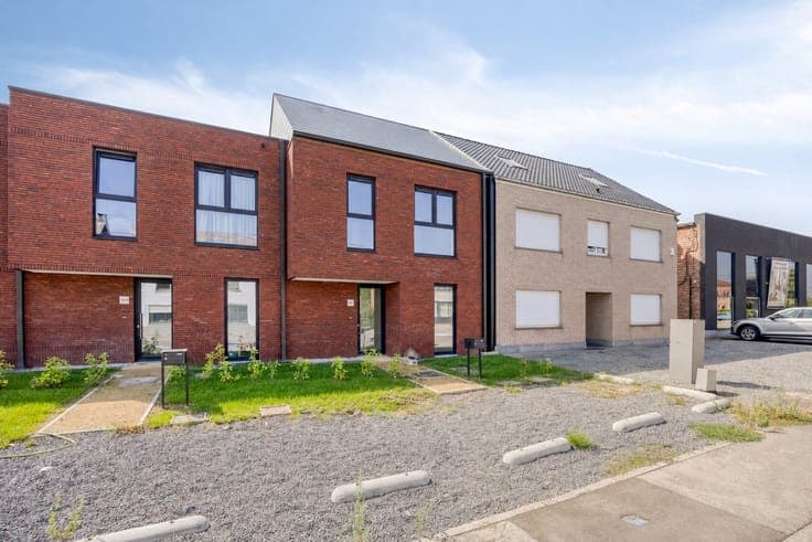 Discover this beautiful new-build home in a prime location.