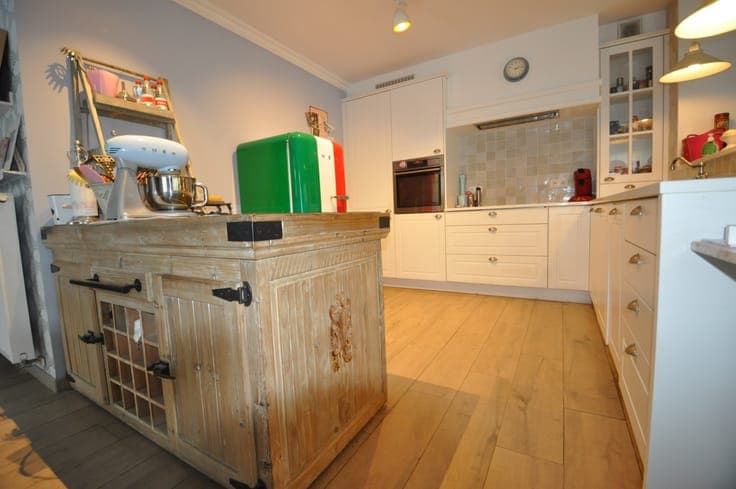 Instapklare energiezuinige woning in het centrum van Zan...