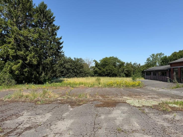 Projet 6 maisons sous réserve d'accord à l'urbanisme. TVA 6%