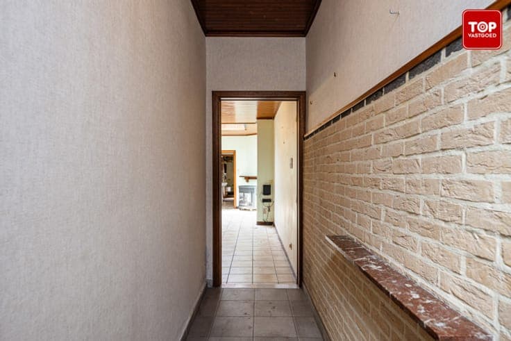 Te renoveren woning op fietsafstand van het centrum.