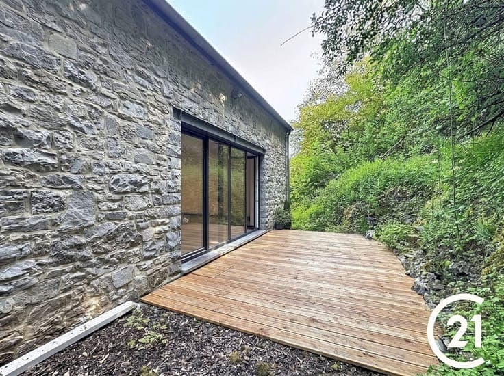Maison 3 façades avec possibilité de profession libérale